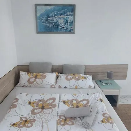 Studio La Orquidea - Separate Entrance, Basic Room Plus Bathroom Sitio de Calahonda Exterior photo